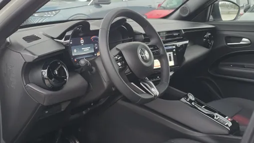 ALFA ROMEO Junior Junior 1.2 mHEV Ibrida eDCT Nowy