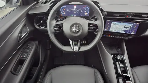 ALFA ROMEO Junior Junior 1.2 mHEV Ibrida eDCT Nowy