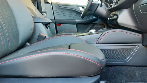 FORD Kuga Kuga 2.5 FHEV FWD ST-Line X eCVT Nowy