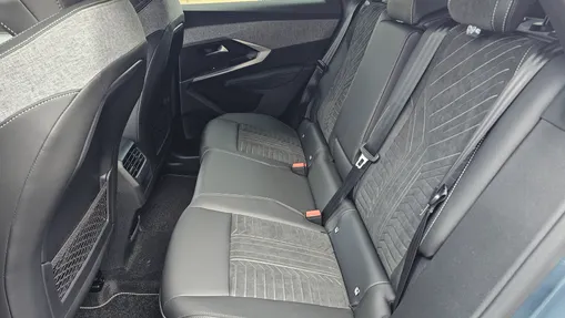 PEUGEOT 3008 3008 1.2 PureTech mHEV GT e-DCS6 Nowy