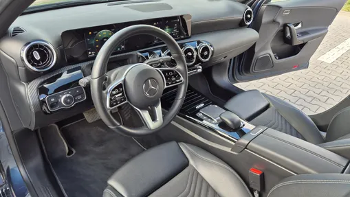 MERCEDES-BENZ A Klasa A 180 Style 7G-DCT