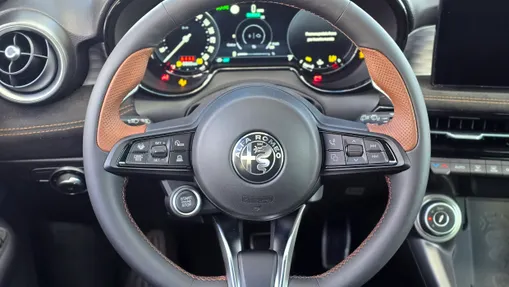 ALFA ROMEO Tonale Tonale 1.5 T4 GSE mHEV Intensa DCT Nowy