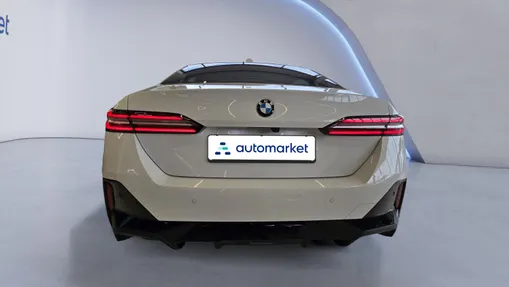 BMW Seria 5 520i mHEV M Sport aut