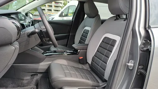 CITROEN C4 X C4 X 1.2 mHEV Max eDCT6