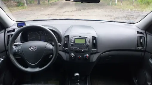 HYUNDAI i30 i30 1.6 CRDi Base +