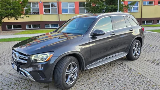 MERCEDES-BENZ GLC -