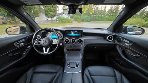 MERCEDES-BENZ GLC -