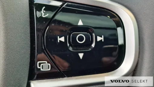 VOLVO XC60 XC60 T6 Plug-In Hybrid AWD Plus Dark aut
