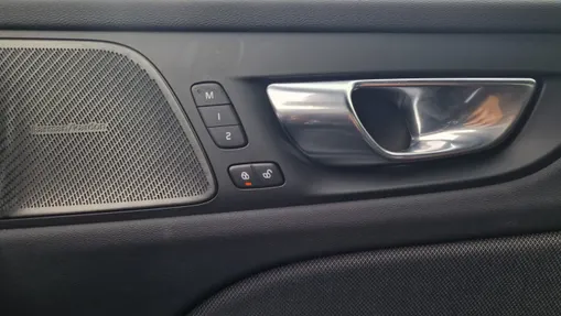 VOLVO V60 V60 T6 AWD Plug-In Hybrid Plus Dark aut