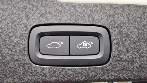 VOLVO V60 V60 T6 AWD Plug-In Hybrid Plus Dark aut