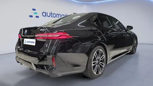 BMW Seria 5 520i mHEV M Sport aut
