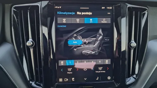 VOLVO XC60 XC60 T6 Plug-In Hybrid AWD Core aut