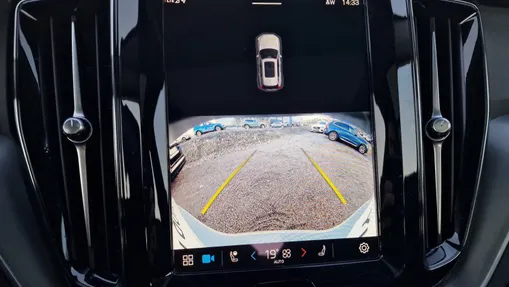 VOLVO XC60 XC60 T6 Plug-In Hybrid AWD Core aut