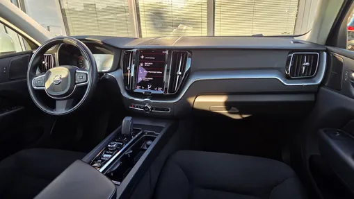 VOLVO XC60 XC60 T6 Plug-In Hybrid AWD Essential aut
