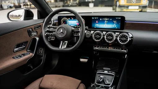 MERCEDES-BENZ CLA CLA 200 mHEV AMG Line 7G-DCT Nowy