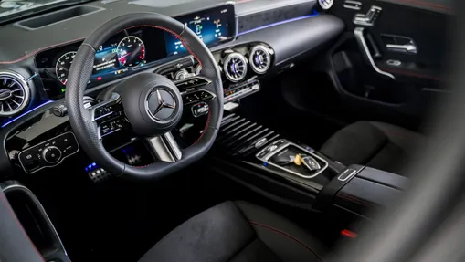 MERCEDES-BENZ CLA CLA 200 AMG Line 7G-DCT Nowy