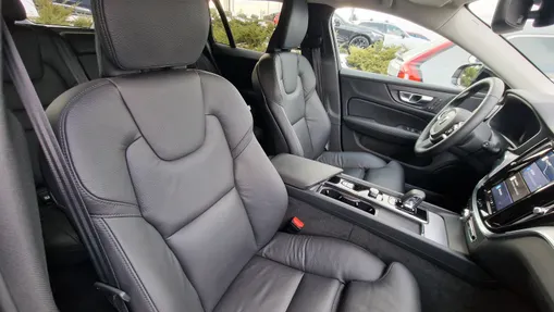 VOLVO V60 V60 B4 B Plus Dark aut