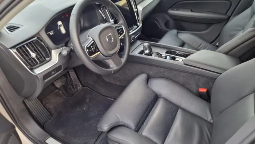 VOLVO V60 V60 B4 B Plus Dark aut