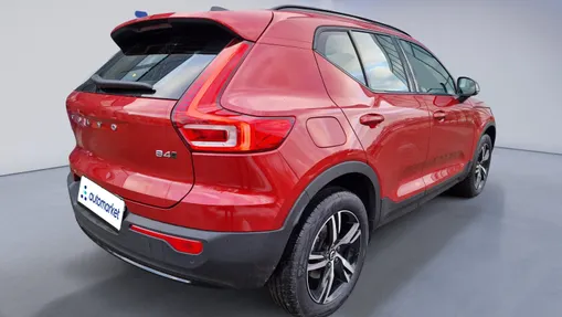 VOLVO XC40 XC40 B4 AWD Plus Dark aut