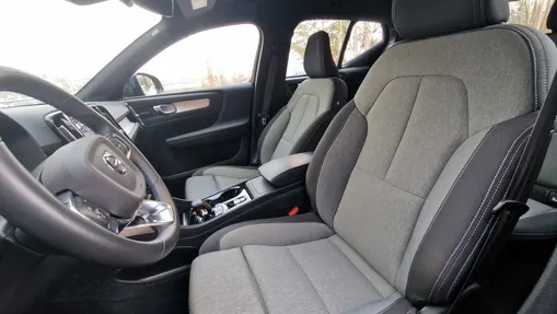 VOLVO XC40 XC40 B4 AWD Plus Dark aut