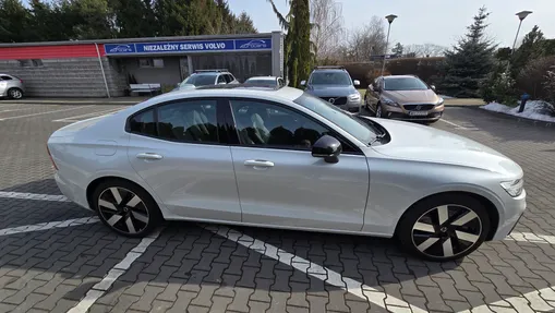 VOLVO S60 S60 T8 AWD Plug-In Hybrid Polestar Engineered aut