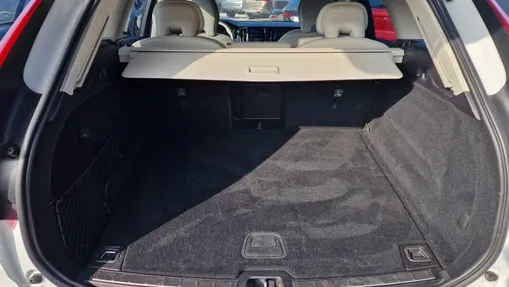 VOLVO XC60 XC60 T4 Momentum aut