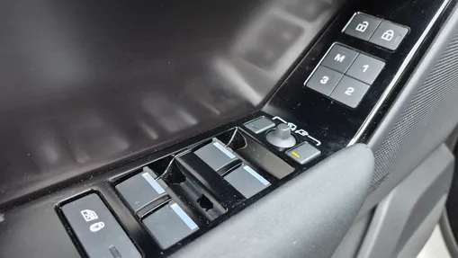LAND ROVER Range Rover Velar -