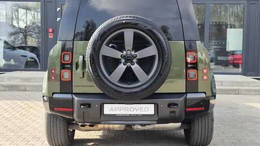 LAND ROVER Defender -