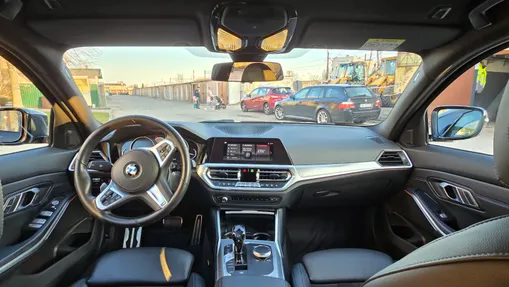 BMW Seria 3 330i xDrive M Sport Shadow sport-aut