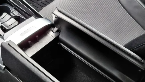 MERCEDES-BENZ C Klasa C 220 d mHEV Avantgarde