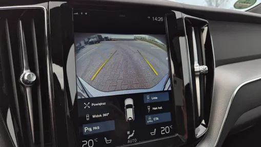 VOLVO XC60 XC60 T8 AWD Plug-In Hybrid R-Design aut
