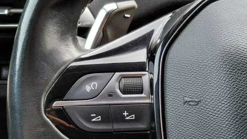 PEUGEOT 5008 5008 2.0 BlueHDi Road Trip S&S EAT8