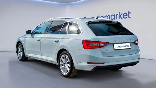 SKODA Superb Superb 2.0 TDI SCR 4x4 Style DSG
