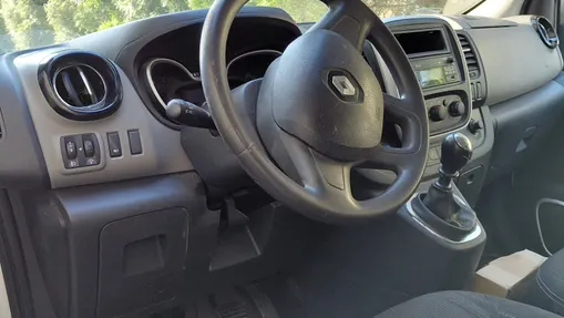 RENAULT Trafic -