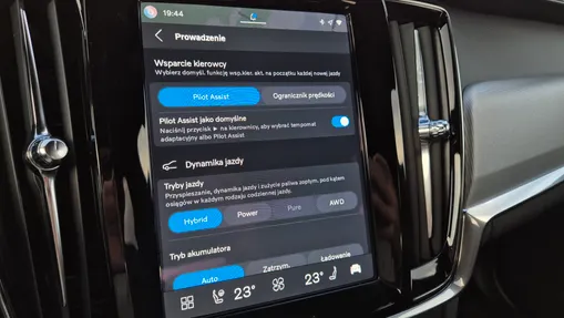 VOLVO V90 V90 T8 AWD Plug-In Hybrid R-Design aut