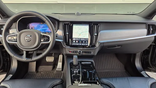 VOLVO V90 V90 T8 AWD Plug-In Hybrid R-Design aut