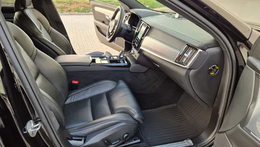 VOLVO V90 V90 T8 AWD Plug-In Hybrid R-Design aut