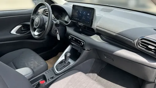 TOYOTA Yaris Yaris Hybrid 1.5 Comfort