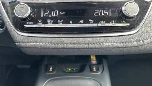 TOYOTA Corolla Corolla 1.8 Hybrid Style