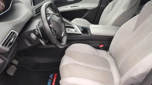 PEUGEOT 5008 5008 1.6 PureTech Allure S&S EAT8