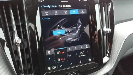 VOLVO XC60 XC60 B5 B AWD Plus Dark aut