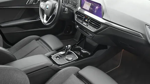 BMW Seria 1 118i Sport Line