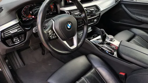 BMW Seria 5 520d xDrive mHEV Luxury Line aut