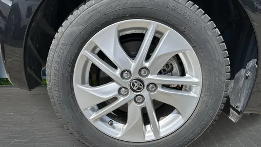 TOYOTA Yaris Yaris Hybrid 1.5 Comfort