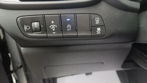 HYUNDAI i30 i30 1.5 T-GDI 48V Smart