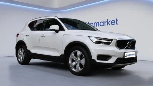 VOLVO XC40 XC40 T3 Momentum