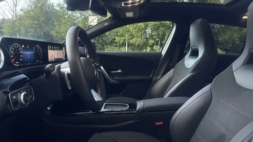 MERCEDES-BENZ A Klasa A 250 e PHEV AMG Line 8G-DCT