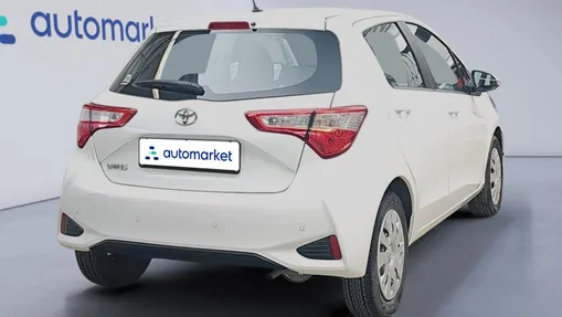 TOYOTA Yaris Yaris 1.0 Active