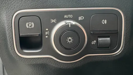 MERCEDES-BENZ GLA GLA 200 mHEV Progressive 7G-DCT