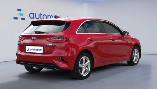 KIA Cee'd Ceed 1.5 T-GDI mHEV L